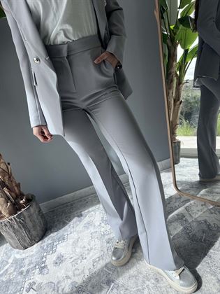 Pantalone grigio perla zampa elasticizzato