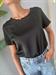  T-Shirt girocollo nera in viscosa satinata