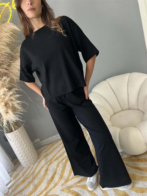 pantalone in maglia nero palazz0 con elastico in vita