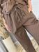 Pantalone marrone tubolare con elastico in vita