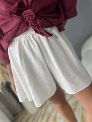 Bermuda bianco  elastico in vita
