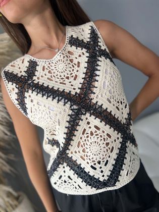 Top macrame panna e nero smanicato