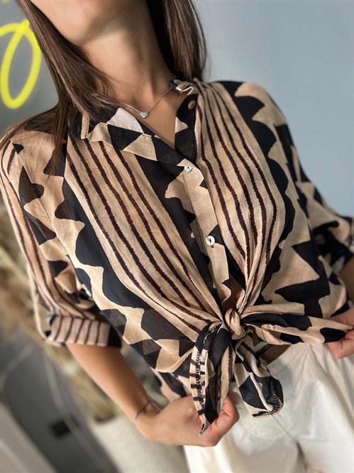 Camicia collo coreano fantasia beige e nero