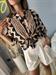 Camicia collo coreano fantasia beige e nero