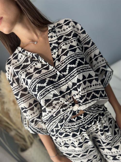 camicia fantasia panna e nera