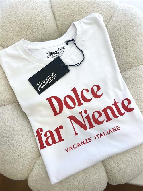 t shirt con scriita dolce far niente