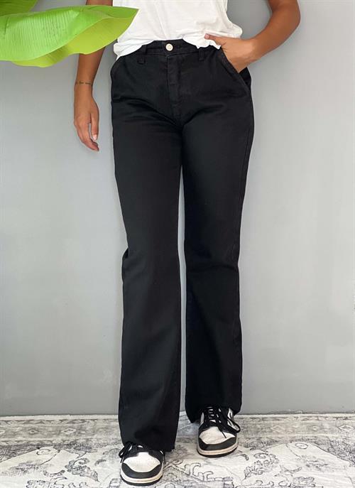 jeans zampa nero