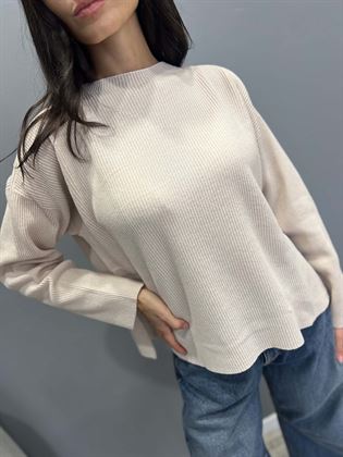 Maglia panna costine girocollo con spacchi