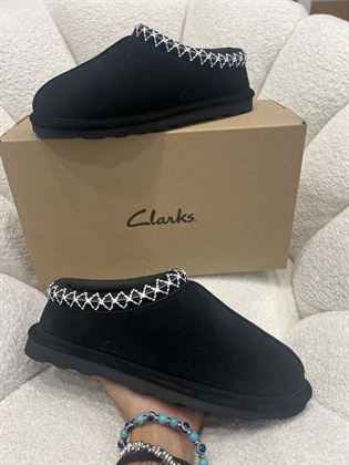 sabot nero in vero camoscio con pelo dentro