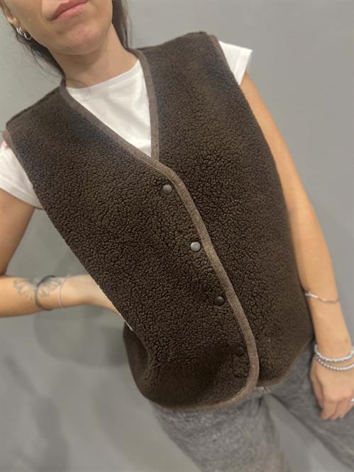 GILET ORSETTO CON BOTTONI MARRONE TESTA DI MORO