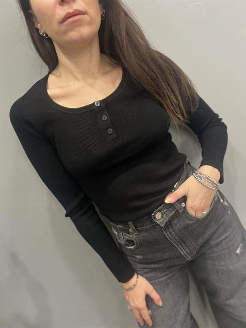Maglia nera serafino costina morbida in lana