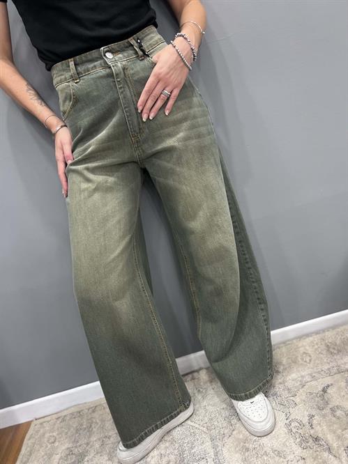 Jeans modello AMELIE verde military delave