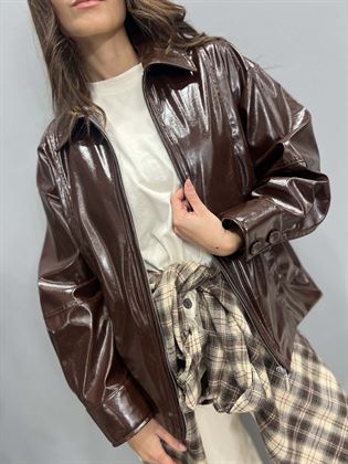 gicca vernice marrone cioccolato