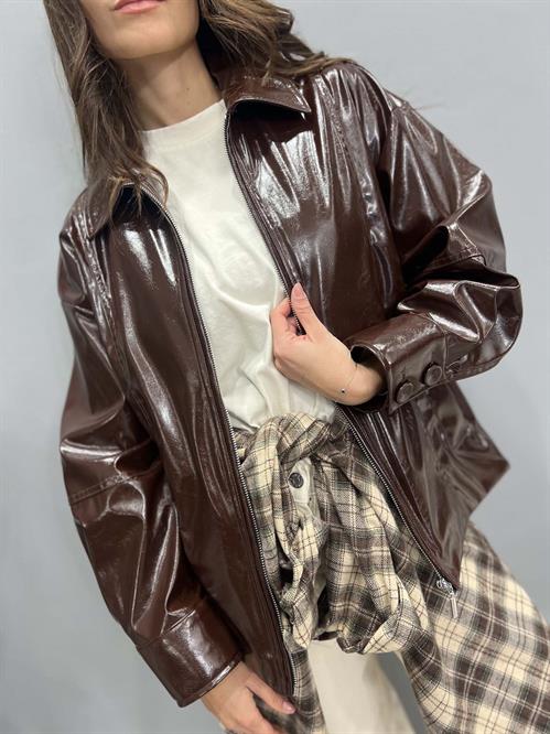 gicca vernice marrone cioccolato