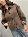 Cappotto corto marrone con colletto cachimire e lana