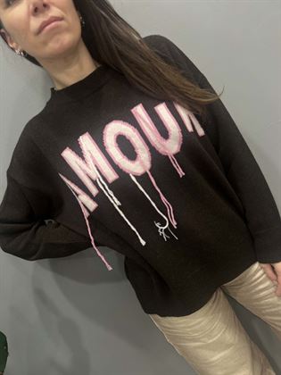 Maglia girocollo marrone scritta rosa