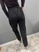 Pantalone nero tubolare con elastico dietro