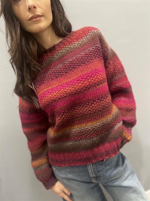 Maglia rigata burgundy girocollo