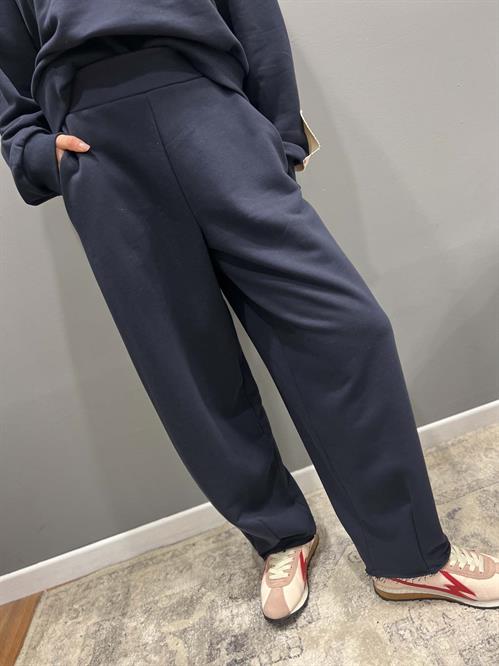 Pantaloni in  felpa blu modello baloon