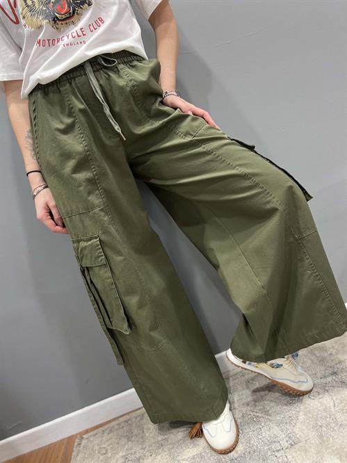 Pantalone cargo verde military palazzo
