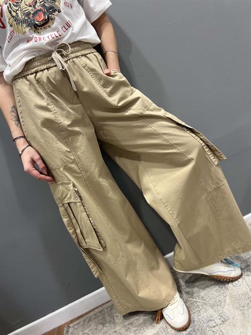 pantalone beige cargo elastico palazzo
