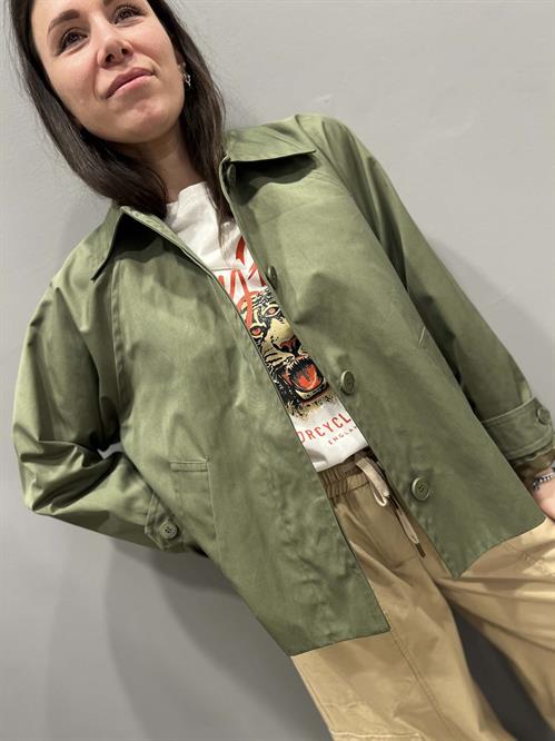 trench corto verde military