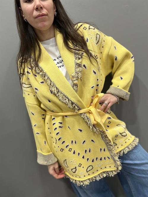 Maglia cardigan giallo pastello fantasia bandana con cinutura