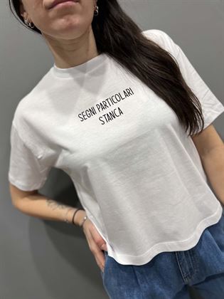  T-Shirt BIANCA SCRITTA SEGNI PARTICOLARI STANCA