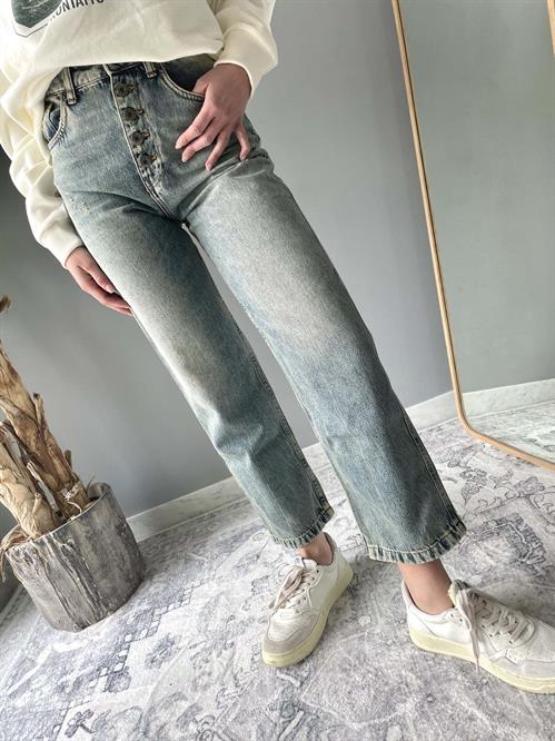 Jeans bottoni a vista sigaretta lavaggio the